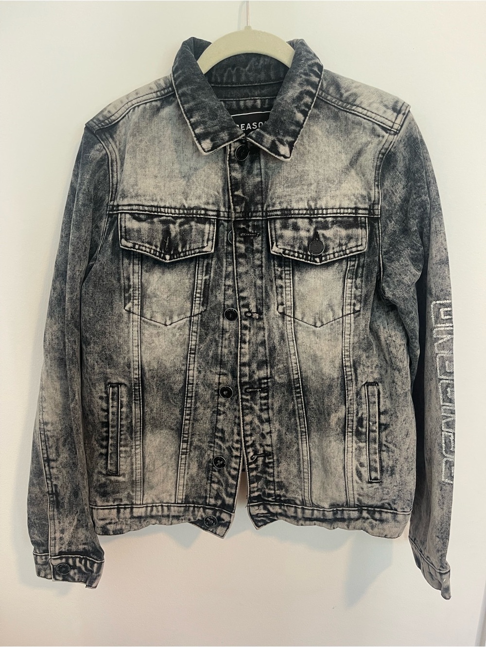 Reason Men’s Black and Gray Acid-Wash Denim Jacket